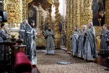 Богослужение Великой Среды Страстной седмицы в кафедральном храме Смоленска